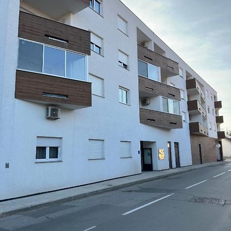 City Rent 1 Осиек Екстериор снимка