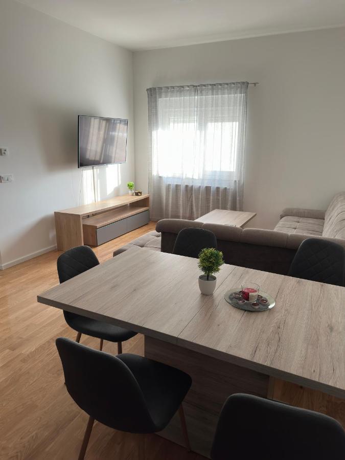 City Rent 1 Осиек Екстериор снимка